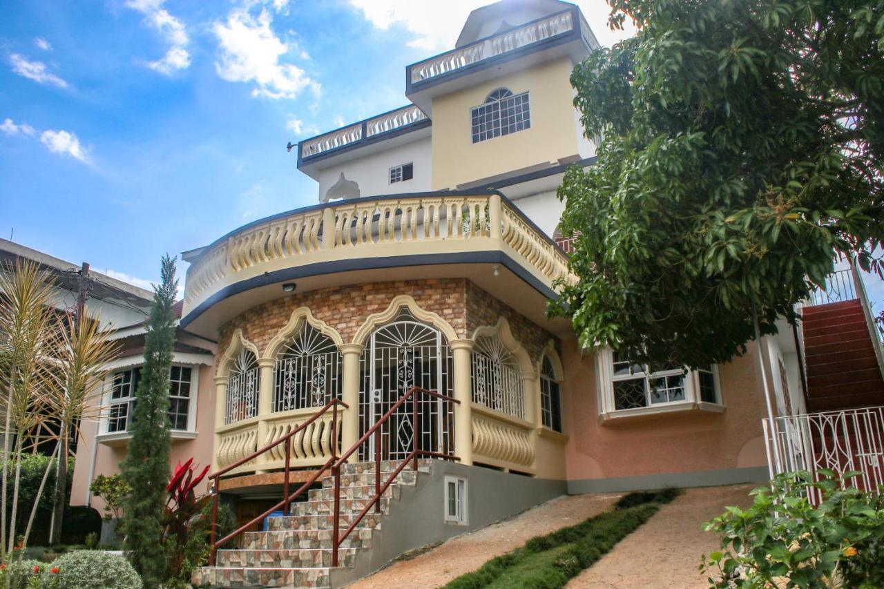 Van Villa Guesthouse Negril Zewnętrze zdjęcie