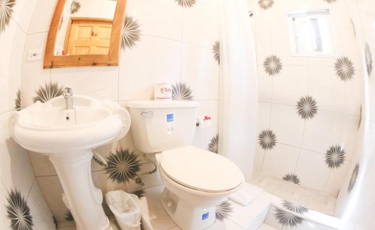 Van Villa Guesthouse Negril Zewnętrze zdjęcie