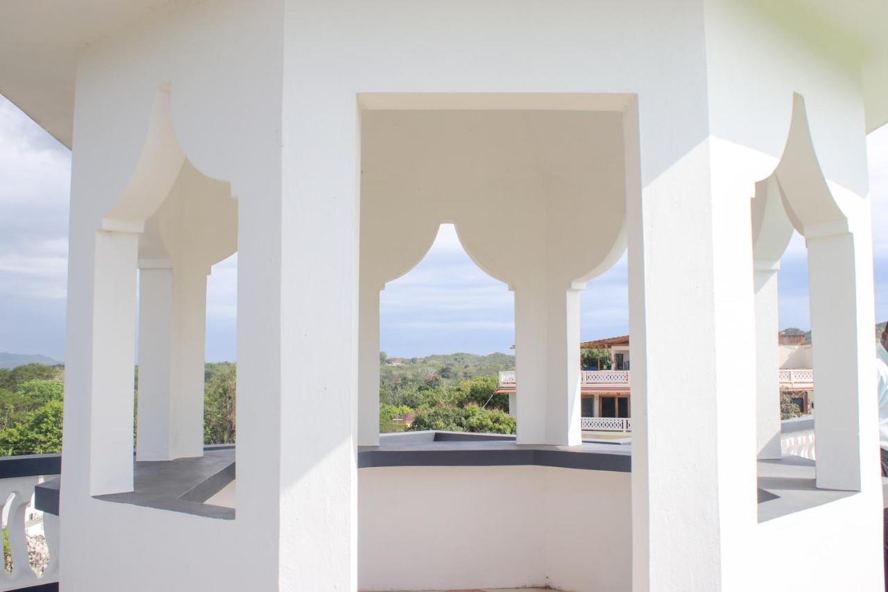 Van Villa Guesthouse Negril Zewnętrze zdjęcie